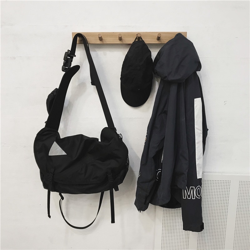 Multifunktionsväskor för män axelväska vattentät anti-stöld bröstpaket kort resa budbärare crossbody-väska