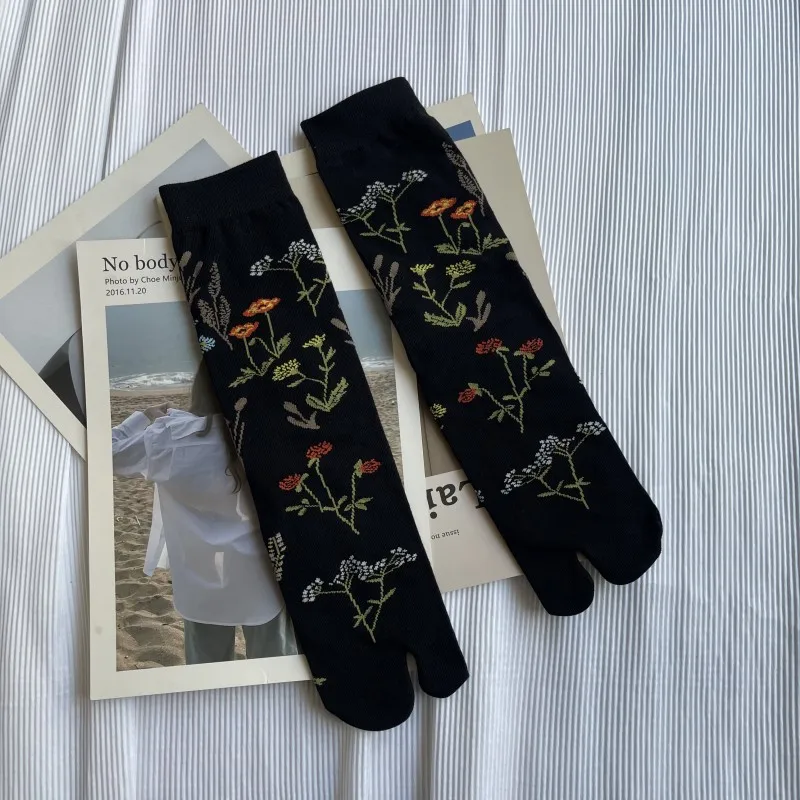 Calcetines elegantes Retro de algodón peinado con punta abierta para mujer, medias suaves con patrones florales de plantas, Harajuku japonés de dos dedos, Tabi Sox: Negro