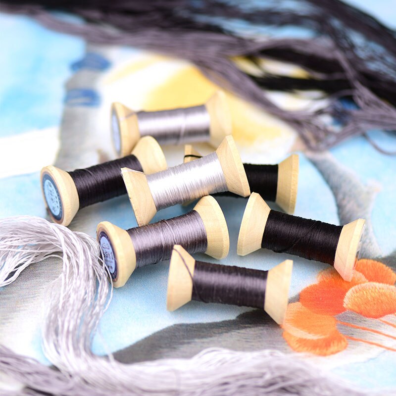 Embroidery thread / silk thread / 20 meters per thread / embroidery thread / silver gray