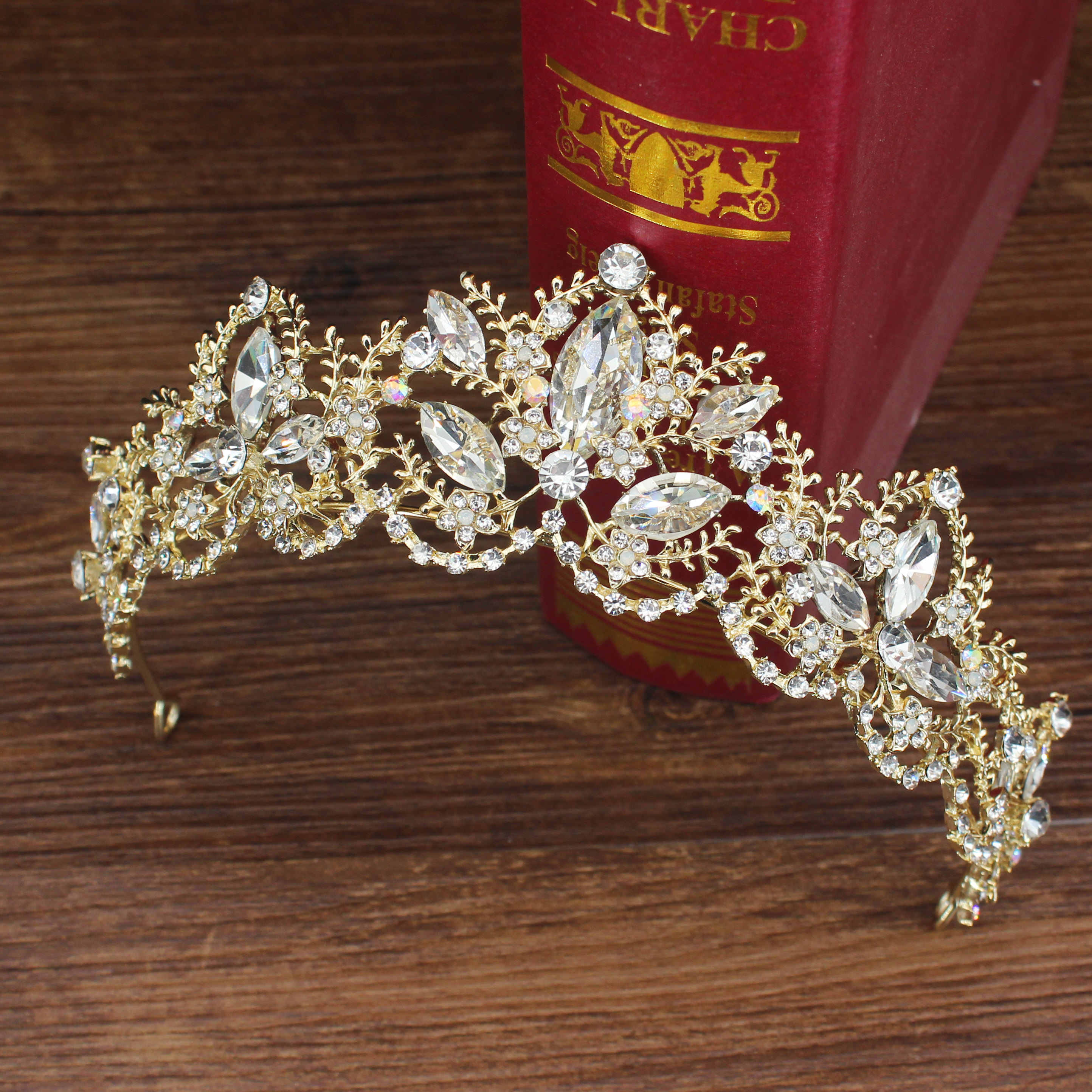 Wedding Bridal Tiara Crown Queen Sposa Oro Rosso di Cristallo Diadem Ornamenti Per Capelli Testa Accessori Dei Monili Delle Donne Pageant Copricapo: Gold White