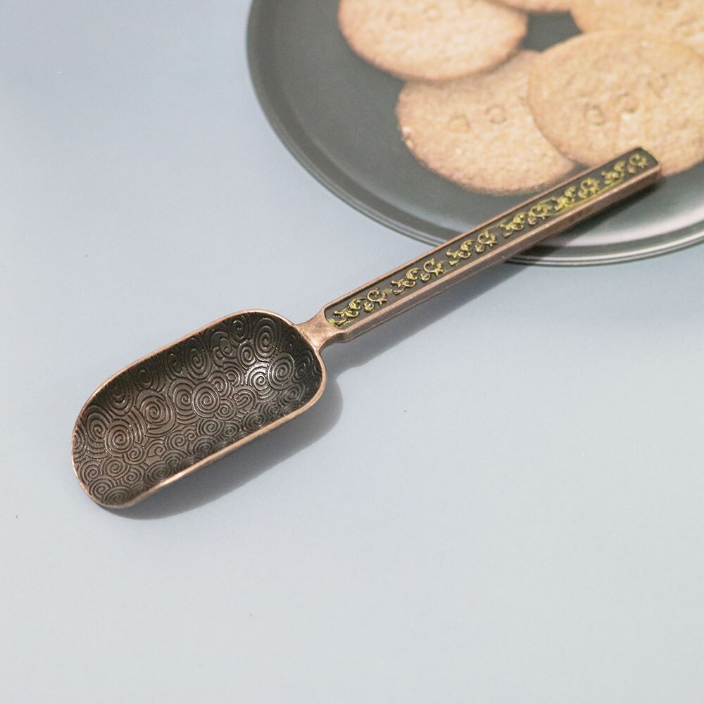 Unibird Traditional Copper Tea Spoon for Loose Leaf Kongfu Tea Scoop Chooser Holder Shovel Kitchen Tableware: Antique Golden