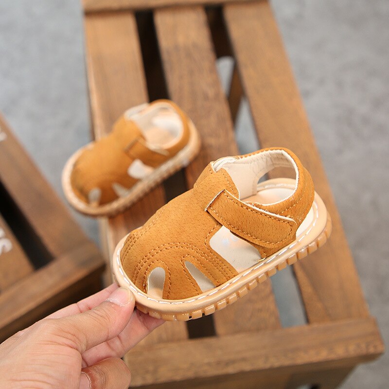 Pudcoco baby spædbørn blød sål skridsikker lukket tå baby drenge piger sommer first walkers flade knirkende sko: 3 / 15