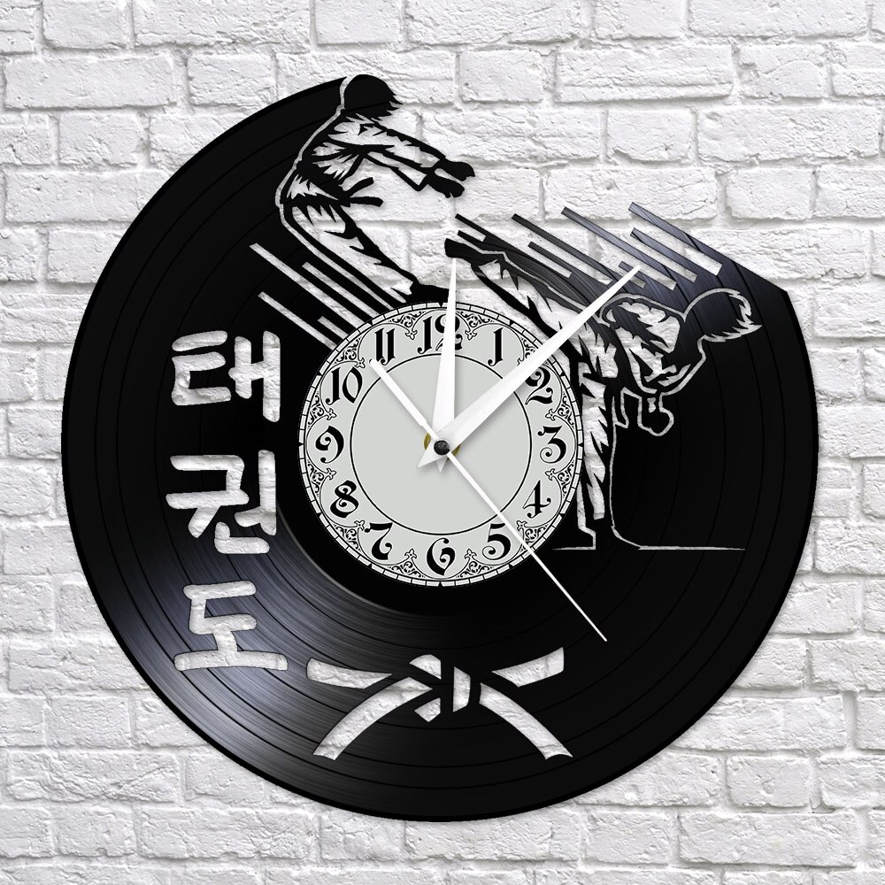 Kickboxing Clock Kickboxing Karate Guys Vinyl Record Wall Clock Fig... – Grandado