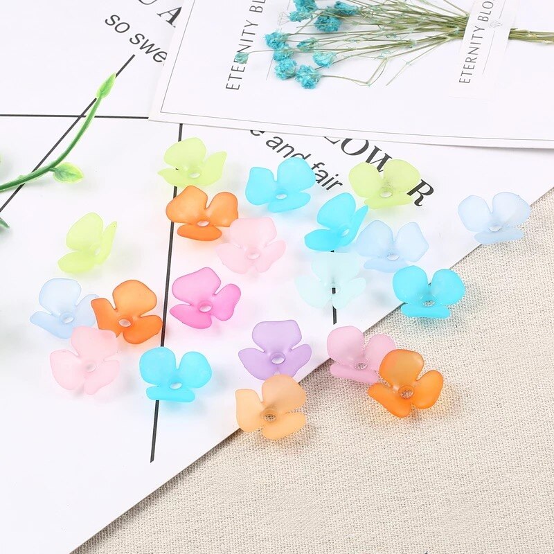 10 stuks 15 kleuren acryl 22mm blad bloemblaadjes bloem mat acryl spacers kralen voor haar bruiloft oorbellen diy maken accessoires: Willekeurige kleur mengen