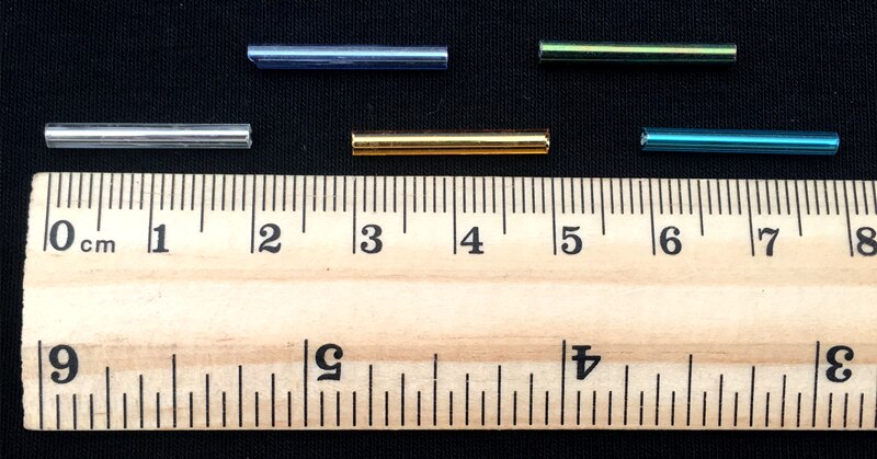 500g/ pakke 2.5*20mm lang størrelse sølv kerne tjekkisk glas frø bugle perler rør til smykker beklædningsgenstand tilbehør perler til tøj