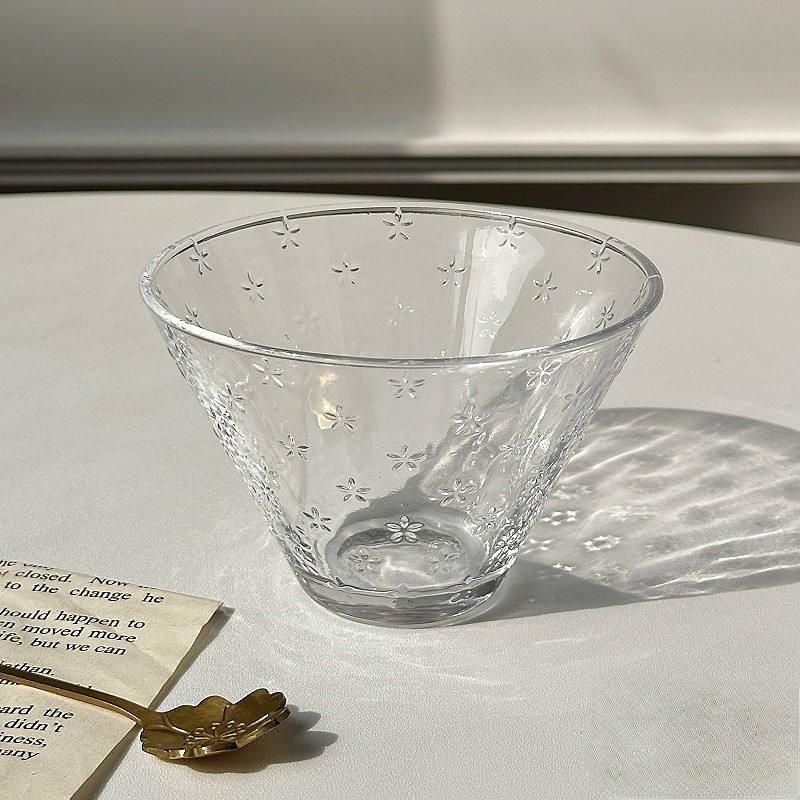 Is kold drik glas kop: Lyserød