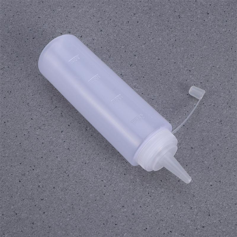 5 pièces 200 ml 8 oz En Plastique Squeeze Gicler Bouteilles de Condiments avec Torsion Sur Couvercles Top Distributeurs pour Le Ketchup Sauces Chaudes D'huile D'olive