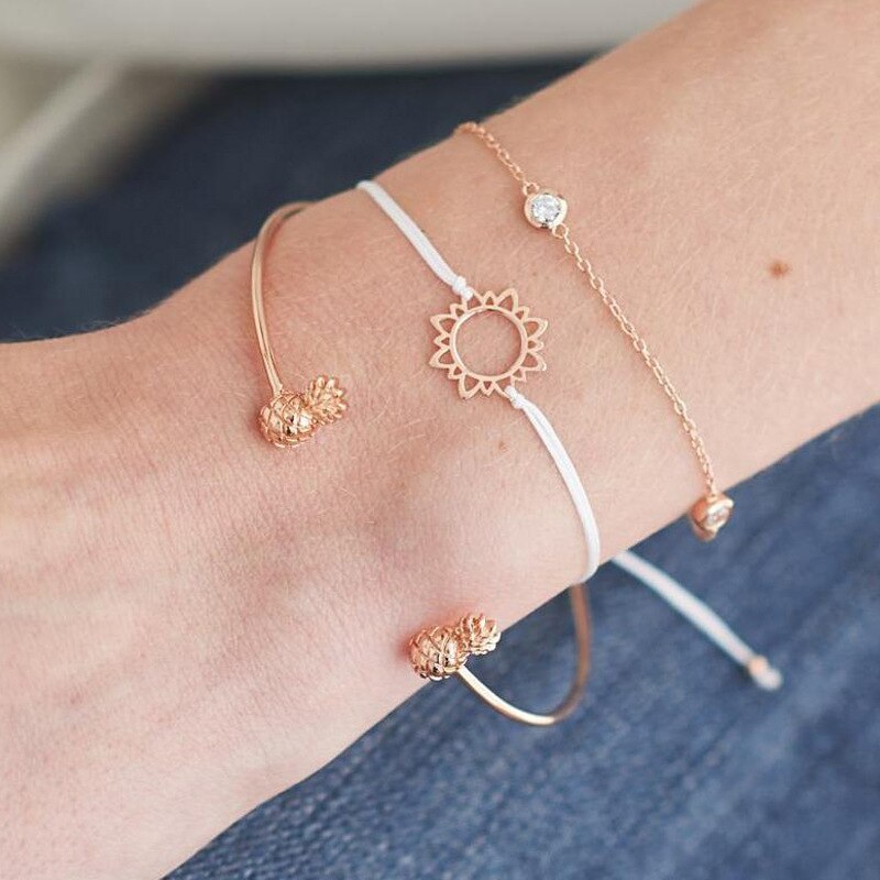 Modyle 4 stks/set Mode Brief Liefde Arrow Driehoek Knoop Cactus Chain Gold Bangle Set Lady Exquisite Verstelbare Sieraden Verjaardag: 82951