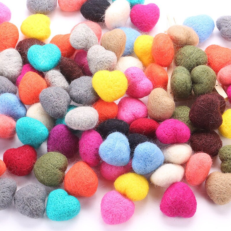 3cm Handgemachte Nadel Wolle Filz Herz Weihnachten Hängende Dekoration Home Party DIY Schmuck Haar Zubehör Anhänger