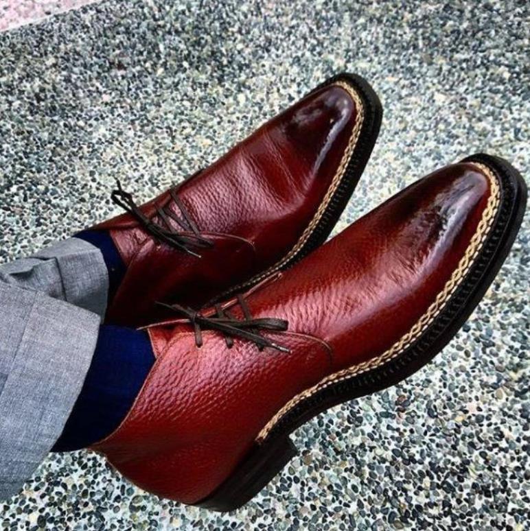Men's Vintage PU Leather Brogue Shoes - Classic & Casual