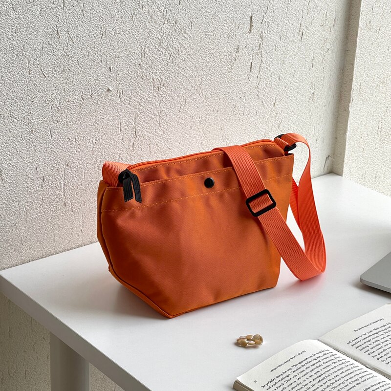 2021 nuova borsa da donna in Nylon con cerniera borsa da donna Hobo stile Preppy borsa a tracolla da spalla per giovani in stile giapponese vendita intera: Arancione