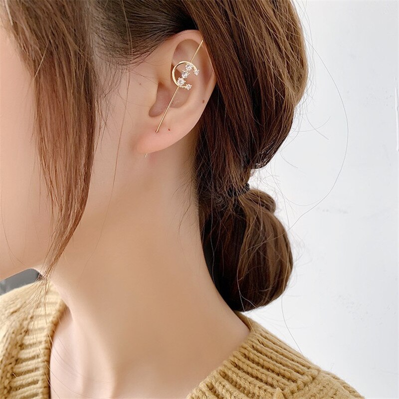 Aomu punk zirkonia strass metalen oorbel oorbellen voor vrouwen slash omringende oorschelp oorbellen op meerdere manieren te dragen: D