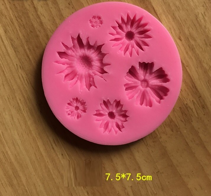 Silicone Beautiful Chrysanthemum Flowers chocolate Party cake decorating tools DIY Sunflower baking fondant mold: Flower