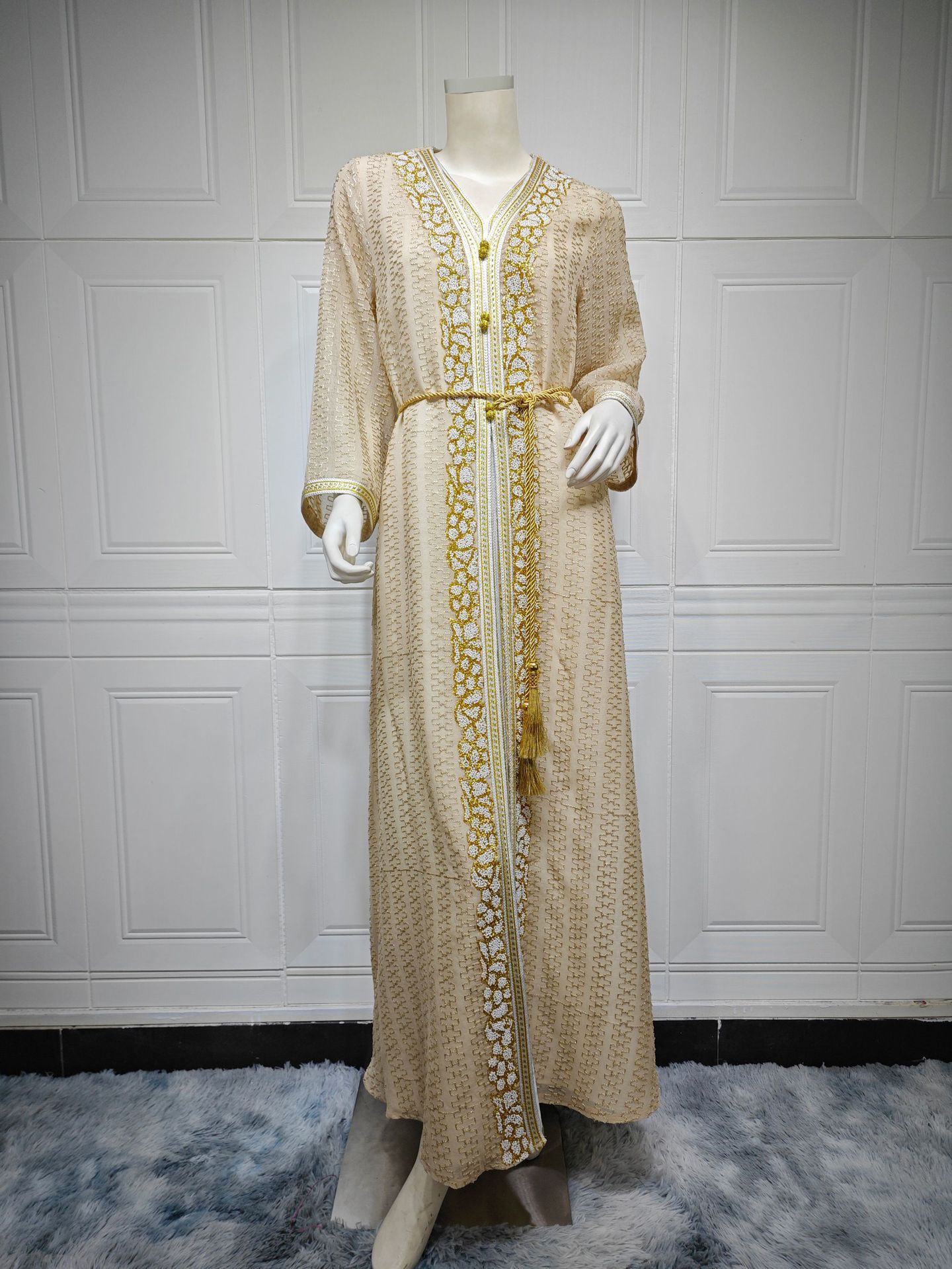 Uni moda muçulmano dubai luxo mulher abayas conjunto de duas peças com faixas com decote em v com cinto vestidos de cetim marroquino robe islâmico: XL / Preto