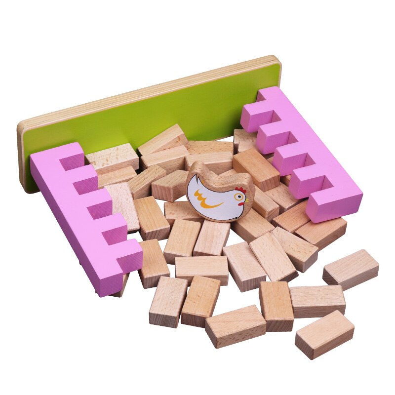 Intellectuele uitdaging voor kinderen: houten speelgoed, blokken, cartoon, kip, muur breken, jenga, educatief speelgoed voor kinderen.