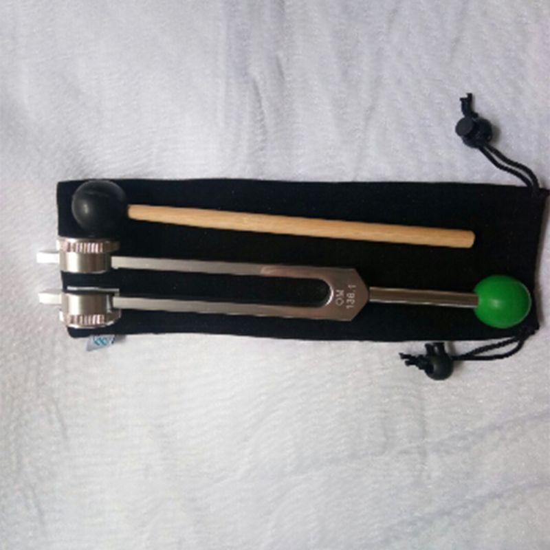 Om-stimmgabel, 136.1 hz- fach gewichtet – mit buddha-perle am fuß für optimale heilung und entspannung – grün für das herzchakra