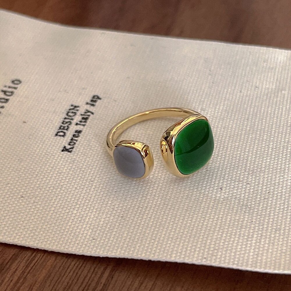 Vintage Persoonlijkheid Europa En Amerikaanse Emerald Ring Voor Vrouwen Gevoel Van Senior Gevoel S925 Koperen Ring Mode-sieraden: C