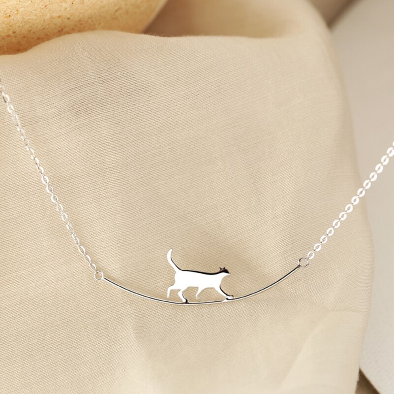 Moda Walking Cat ciondolo collana animale clavicola catena collane per le donne Gilrs gattino curvo gioielli da festa regalo femminile