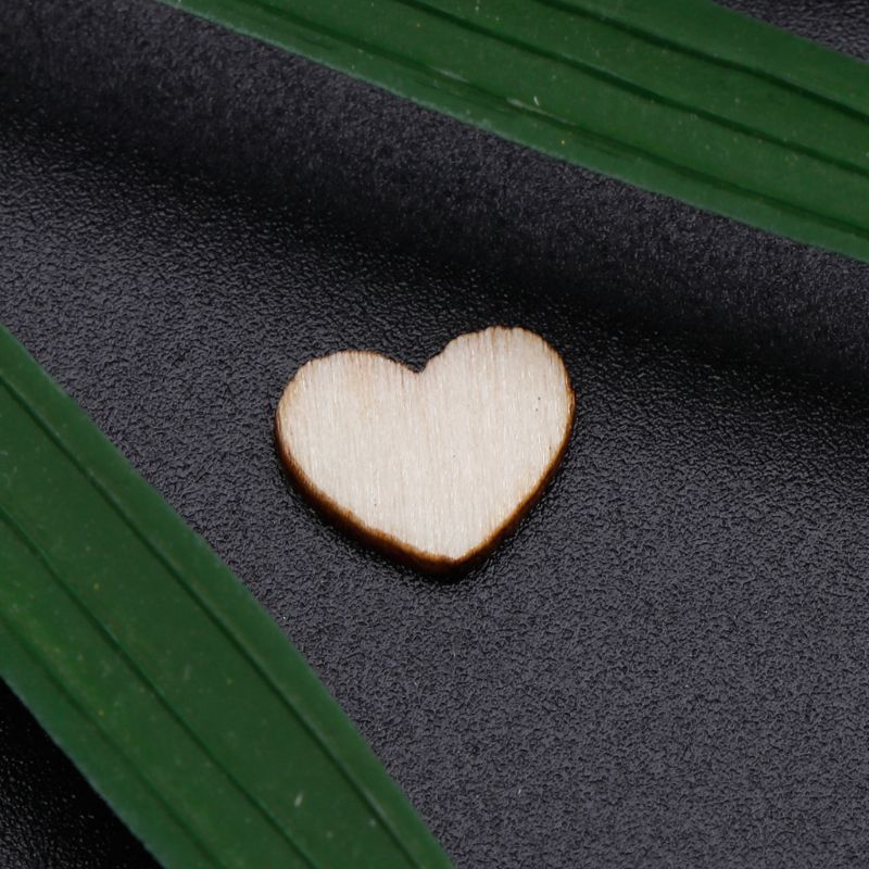 100pcs Rustic Wooden Wood Love Heart Wedding Supplies Table Scatter