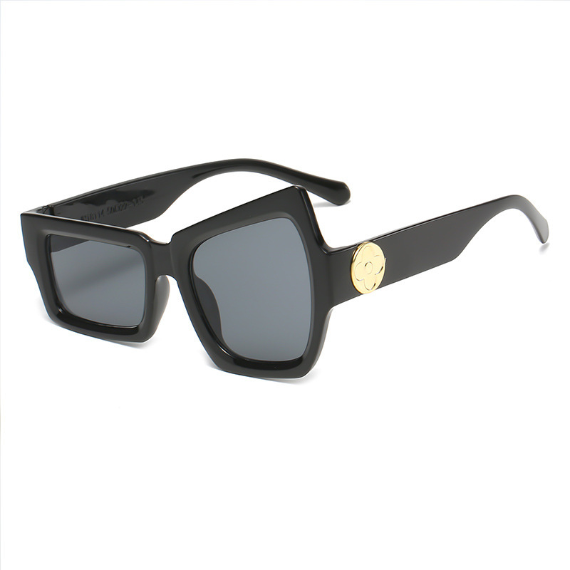 Occhiali divertenti con sopracciglia rialzate su un lato occhiali da suola anca salto moda personalità irregolare occhiali da suola UV400 per uomo donna: nero