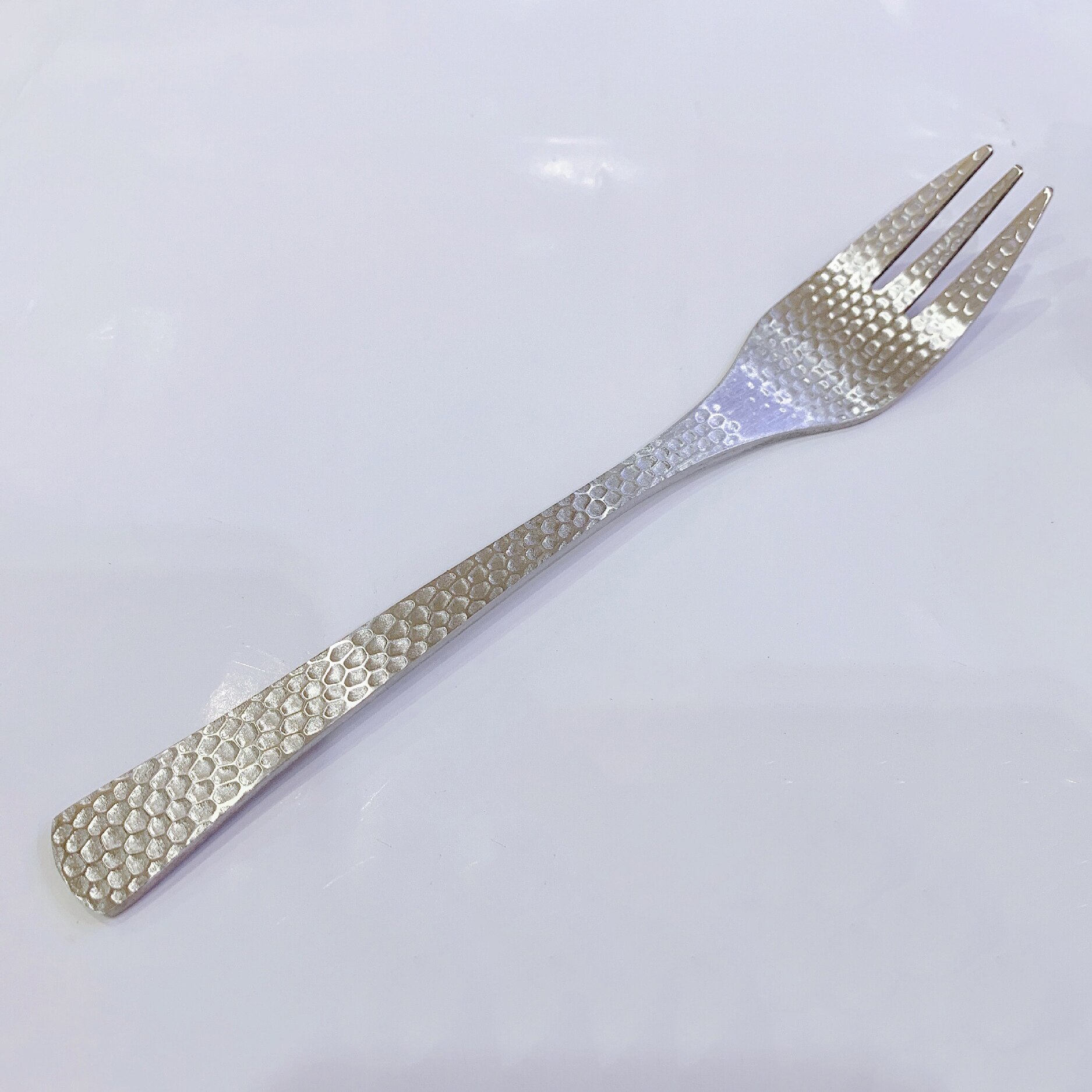 Full Hammered 18/10 Stainless Steel Silverware Cutlery Set Flatware Service for 4 Tableware Steak Knives Spoons Forks for Home: Table Fork