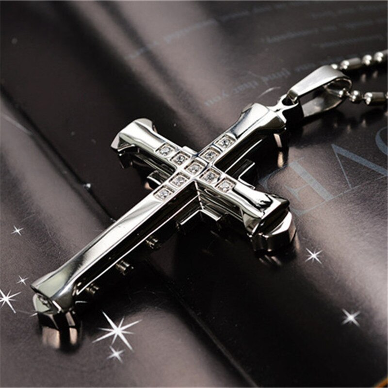 Cross Necklace For Men Jesus Crystal Cross Pendant Necklace Black Silver Color Stainless Steel Necklace Jewelry