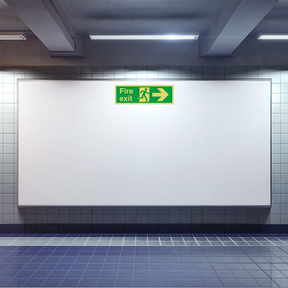 8pcs Fire Exit Signs Adhesive Glow In The Dark Fire Exit Sign Secure Guidance Sign with Direction Arrows PVC Luminous Stickers