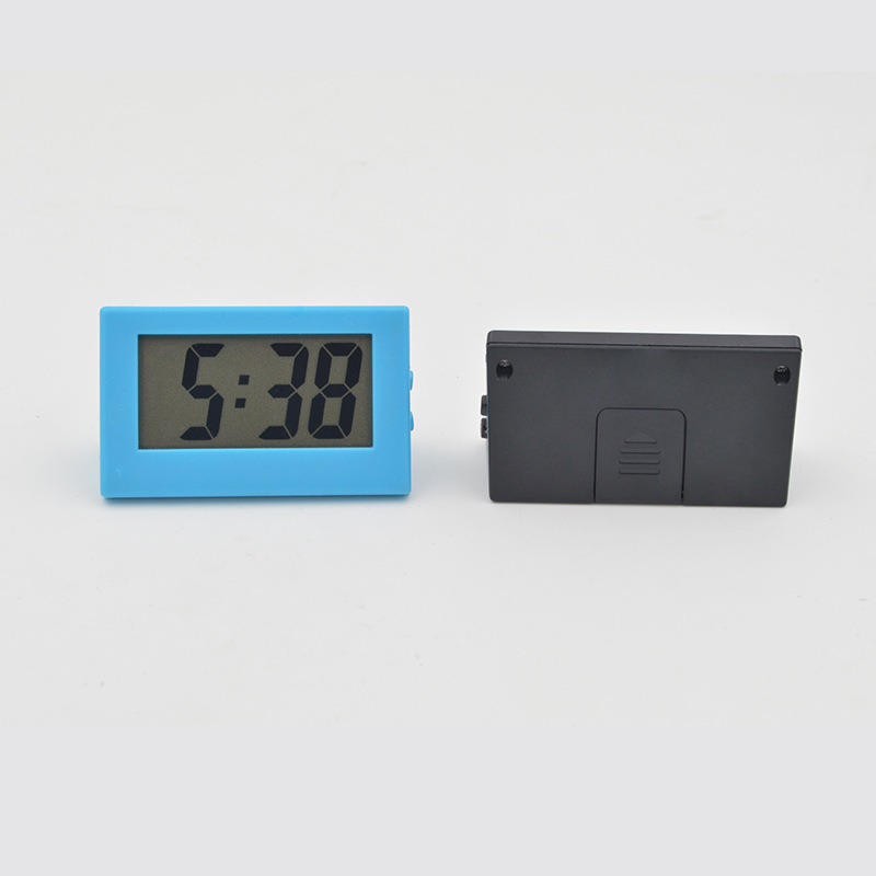 Mini digitaalinen kello kolmio pöytäkello instrumentti digitaalinen lcd matka tuomioistuimen työpöytä elektroninen kello makuuhuoneeseen
