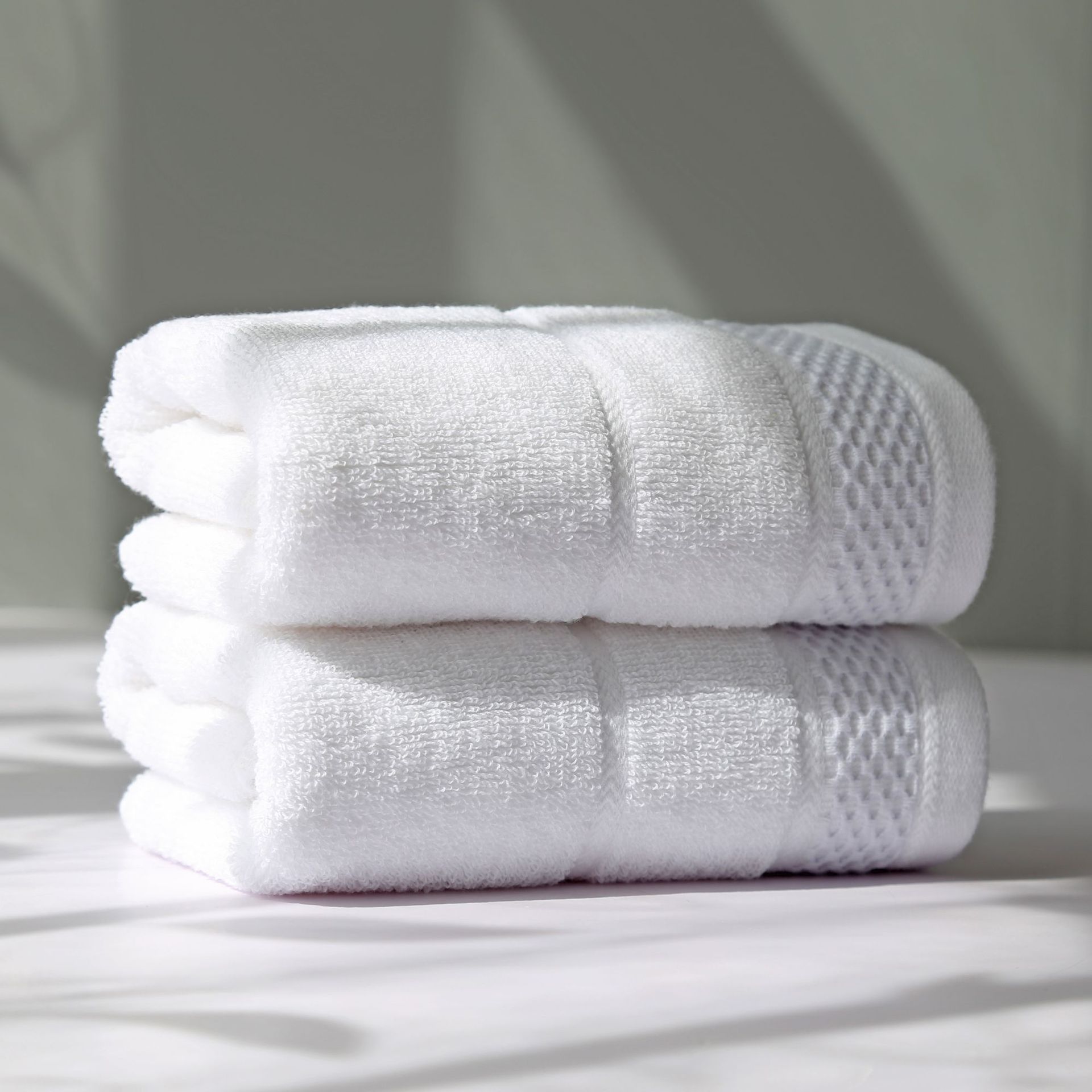 2PC 100% Cotton Face Towel Strong Absorbent Towel Hair Multifunctional Adults Baby Hand Towel for Bathroom Hand Towels: White
