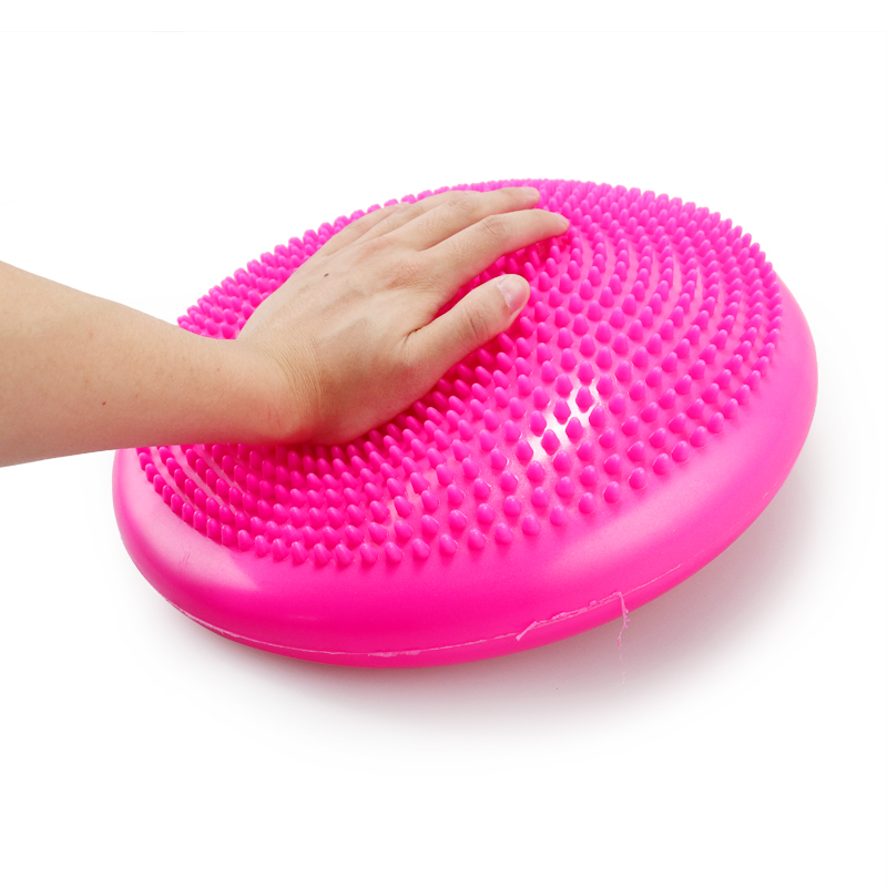 Aufblasbarer yoga-massageball, strapazierfähig, universell einsetzbar für sport, fitnessstudio, yoga, wackelball, stabilitätsscheibe, balancekissen, massagematte