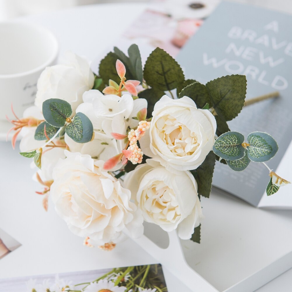 5 buntar rosa pionbukett konstgjorda blommor heminredningstillbehör bordsdukning bröllop dekorativ blomma: Vit