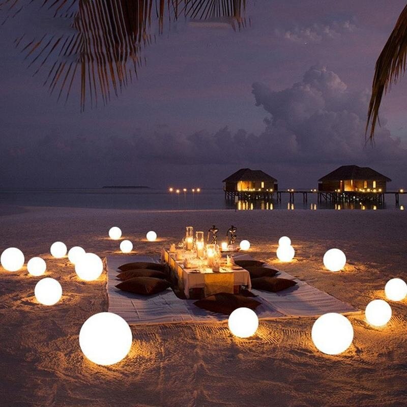 1Pc Opblaasbare Lichtgevende Bal Pvc Afstandsbediening Led Knippert Strandbal Kinderen Water Golf Bal Outdoor Speelgoed