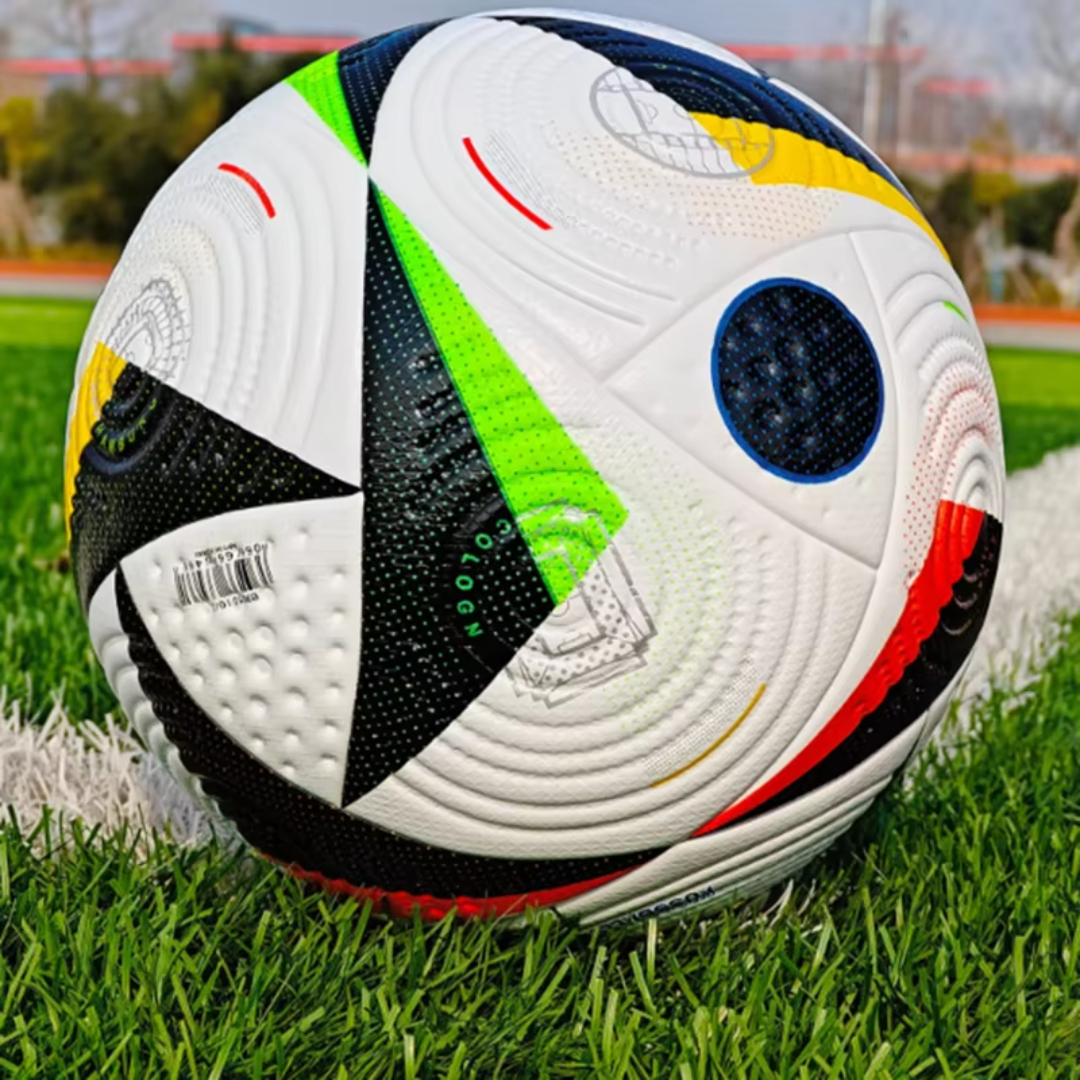 Soccer Ball for Youth Adult, Classic Soccer Ball Indoor Outdoor Sports Game Training Practice Play Ball，Birthday: WHITE