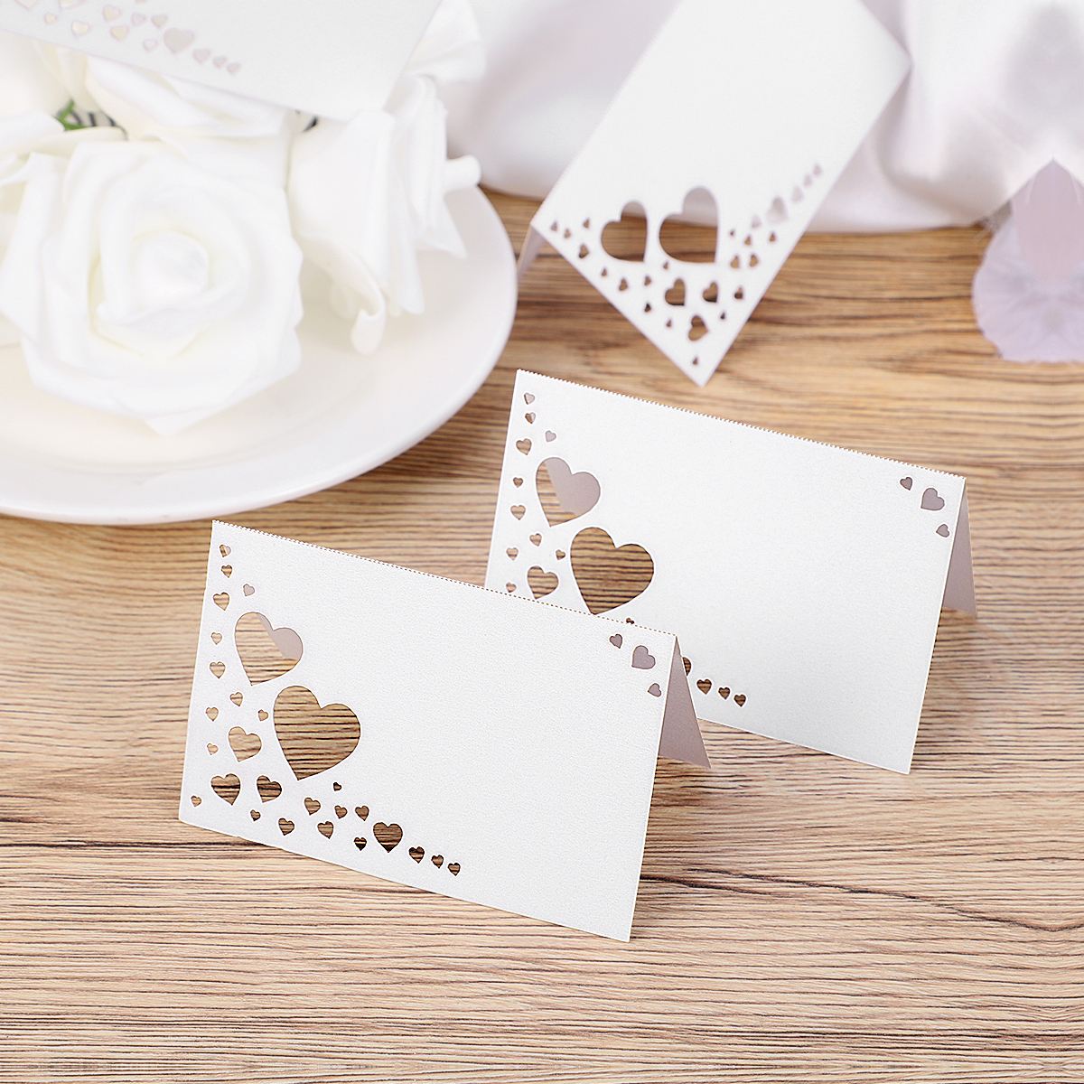 50PCS Paper White Table Card Heart Hollowed Table Namecard Table Cards Place Cards Wedding Guests Banquet Party Favors