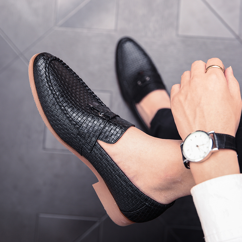 Mænd loafers sko læder mokkasiner slip on mænd & #39 ;s fritidssko udendørs kjole fest loafers mandlige lejligheder moccasin sko stor størrelse 47