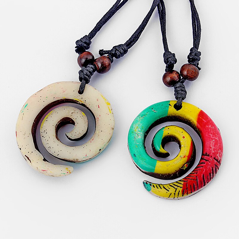 1 Pcs Resin Tribal Wit/Bruin/Rasta Keltic Spiraal Swirl Bedels Hangers Ketting Verstelbare