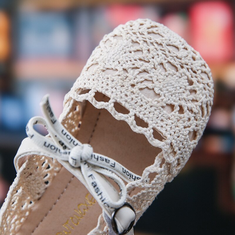 Borduurstof meisjesschoenen bloemen feestschoenen voor baby prinsessenschoenen voor kinderen kinderen platte schoenen nette schoenen witte sandalen