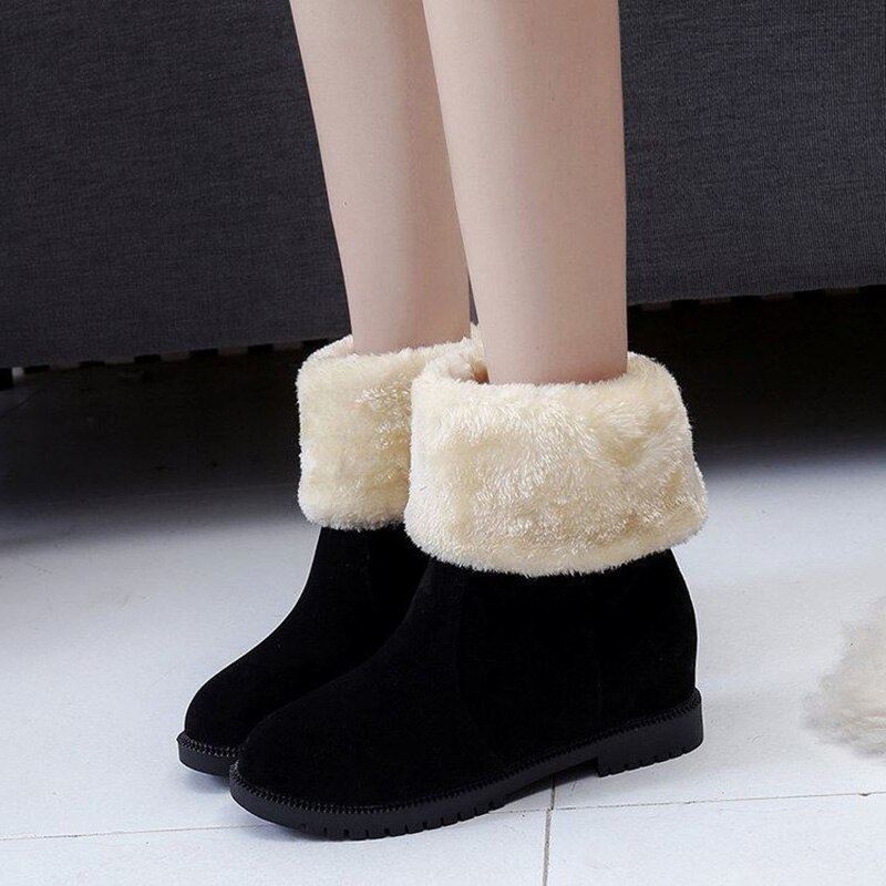 Hiver rétro antidérapant à fond plat bottes pour femmes gracieusement épaissi peluche femmes bottes courtes et 3cm talon femmes bottes de neige