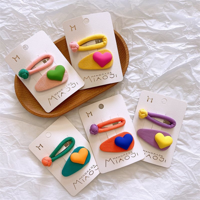Neue 2 Stck freundlicher Süssigkeit Farbe Haarnadeln Babys Headwear Knoten Herz Haar Clips für Baby Mädchen freundlicher Barrettes Haar Zubehör
