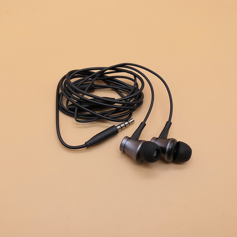 Original Xiaomi Earphone In ear Earphones Piston Fresh Version headphones with Mic For Mobile Phone Redmi note 8 7 6 6a 5a 4x s2