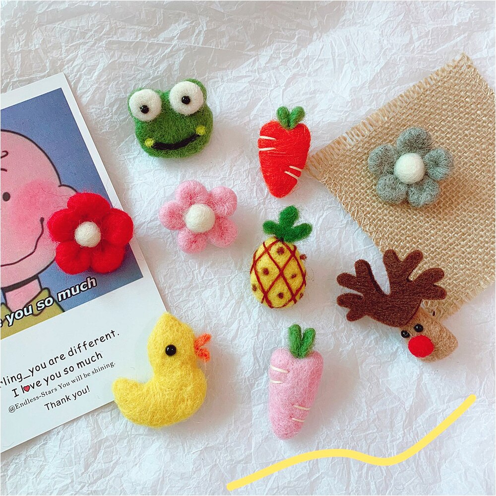5 pièces feutre broche Adorable ananas en forme de tétons enfants broche Corsage vêtements (jaune)