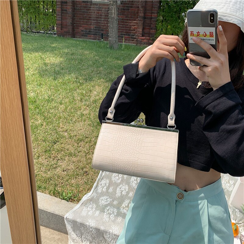 Kvindelige crossbody tasker til kvinder ensfarvet krokodillemønster håndtasker pu læder retro dame skuldertasker: Hvid
