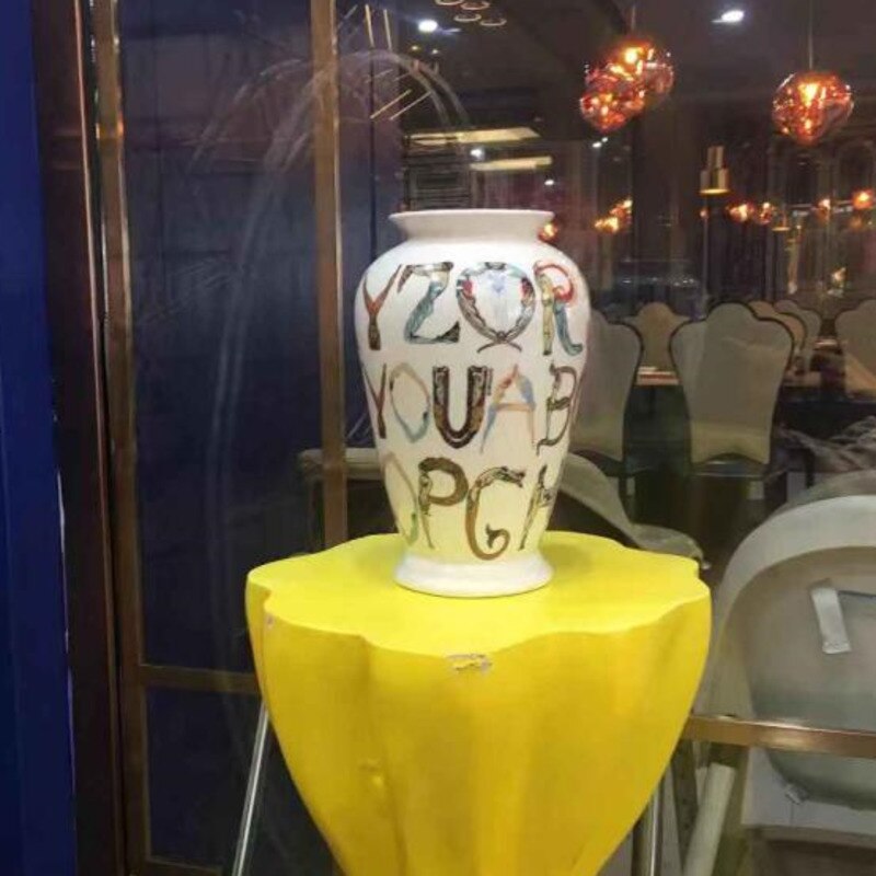 Ins super kul vase 18ss alfabet vase banneord vase keramisk blomsterpotte kunstnerisk samling ornamenter hjemmedekorasjon