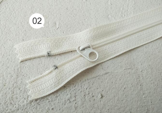 1Pc 20cm No. 3 zipper Closed Tail Nylon Round Head Zipper Strip Clothing Cushion Bag Handmade diy Accessories DX0006: No2