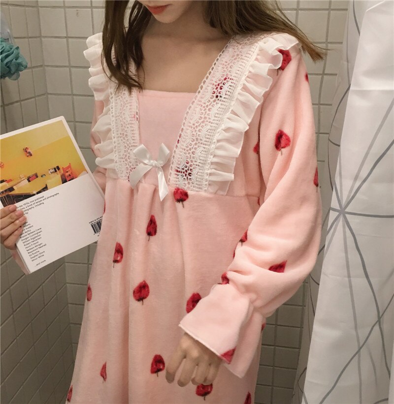 Nachthemden Vrouwen Zoete Roze Gedrukt Kant Vierkante Kraag Lange Zachte Ruches Coral Fluwelen Comfortabele Warme Prinses Kawaii Ulzzang: pink printed