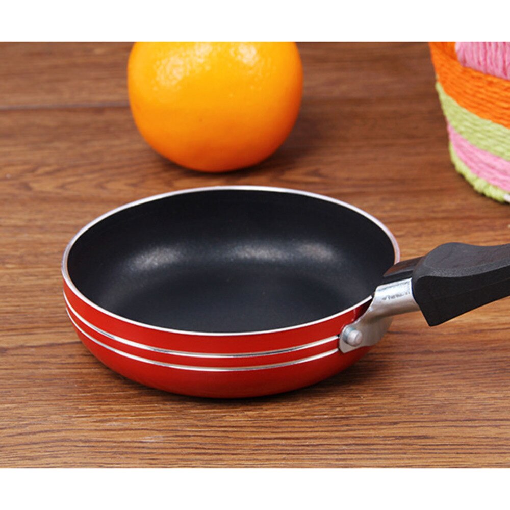 Mini Gebakken Eieren Steelpan Kleine Koekenpan Platte Non-stick Kookgerei Roosteren Pannen (Willekeurige Kleur)