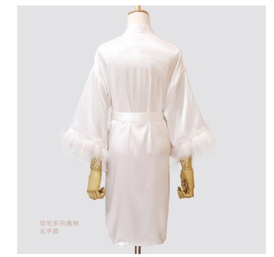 Vrouwen Veer Bruid Bruidsmeisje Robe Satijn Kimono Badjas Toga Nachtkleding Borduurwerk Brief Nachtjapon Lingerie: M / GRIJS