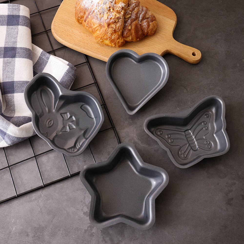 4 Inch Baking Pan Carbon Steel Rabbit Heart Bear Shape Bread Pans Non-stick Bakeware Cake Tools Tray Pans Home &amp; Kitchen