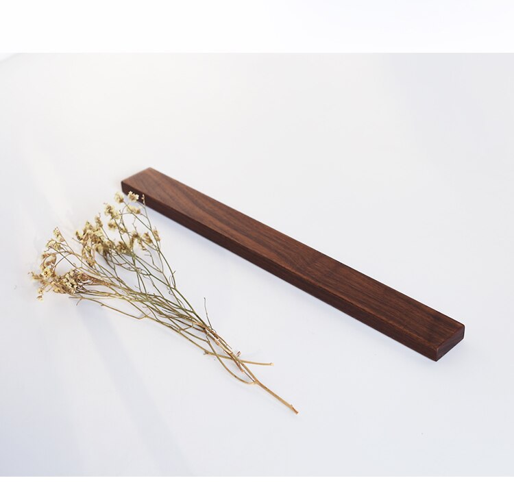 Solid wood magnet holder home wall hanging tool holder free punching magnetic attraction rack