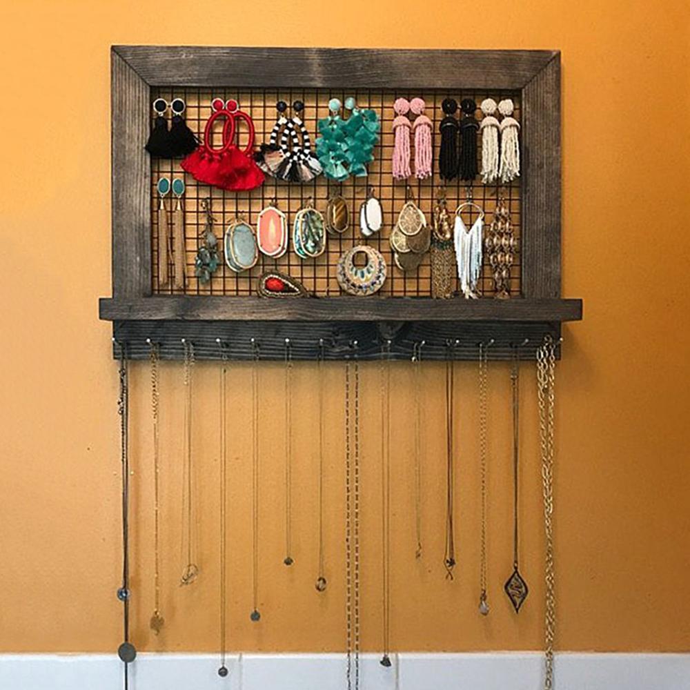 Organizador rústico de joyas de color marrón, soporte de madera montado en la pared para pendientes y collares, organización de accesorios de almacenamiento para el hogar